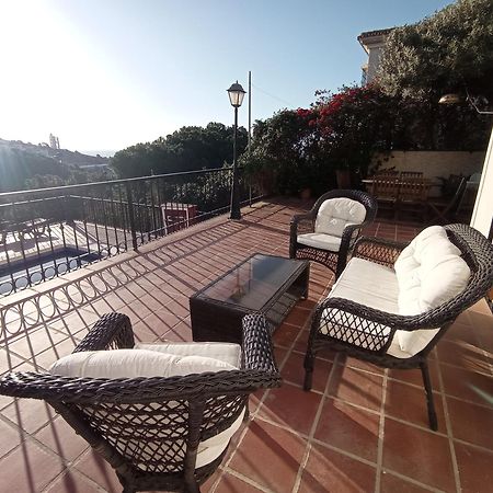 Apartamento En Villa Con Piscina Малага Екстериор снимка