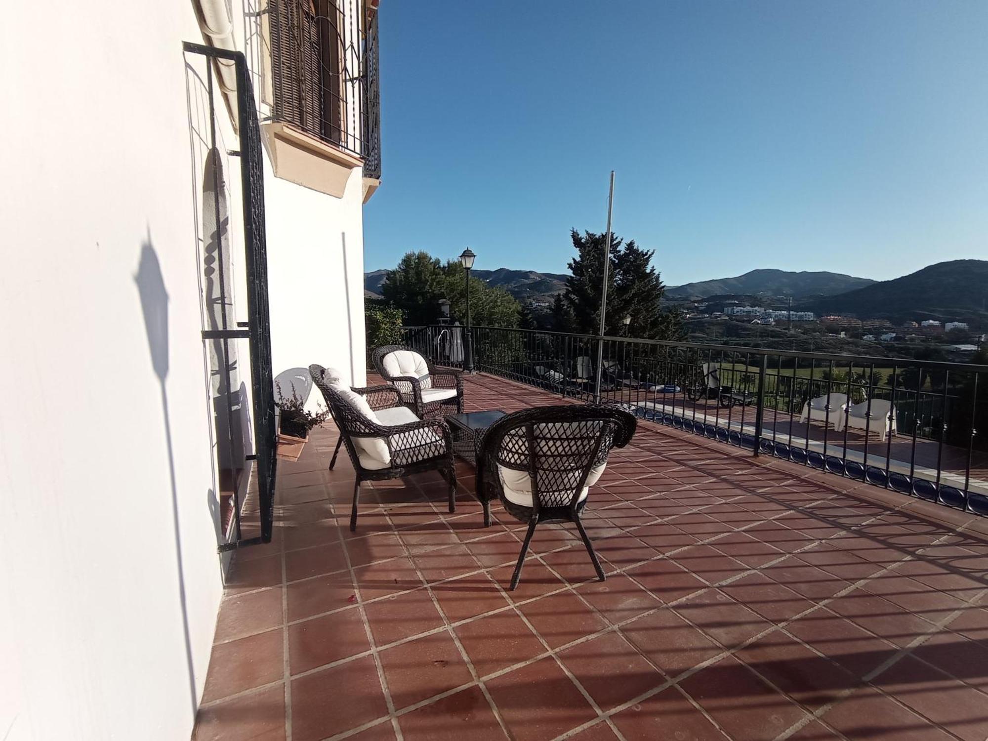Apartamento En Villa Con Piscina Малага Екстериор снимка
