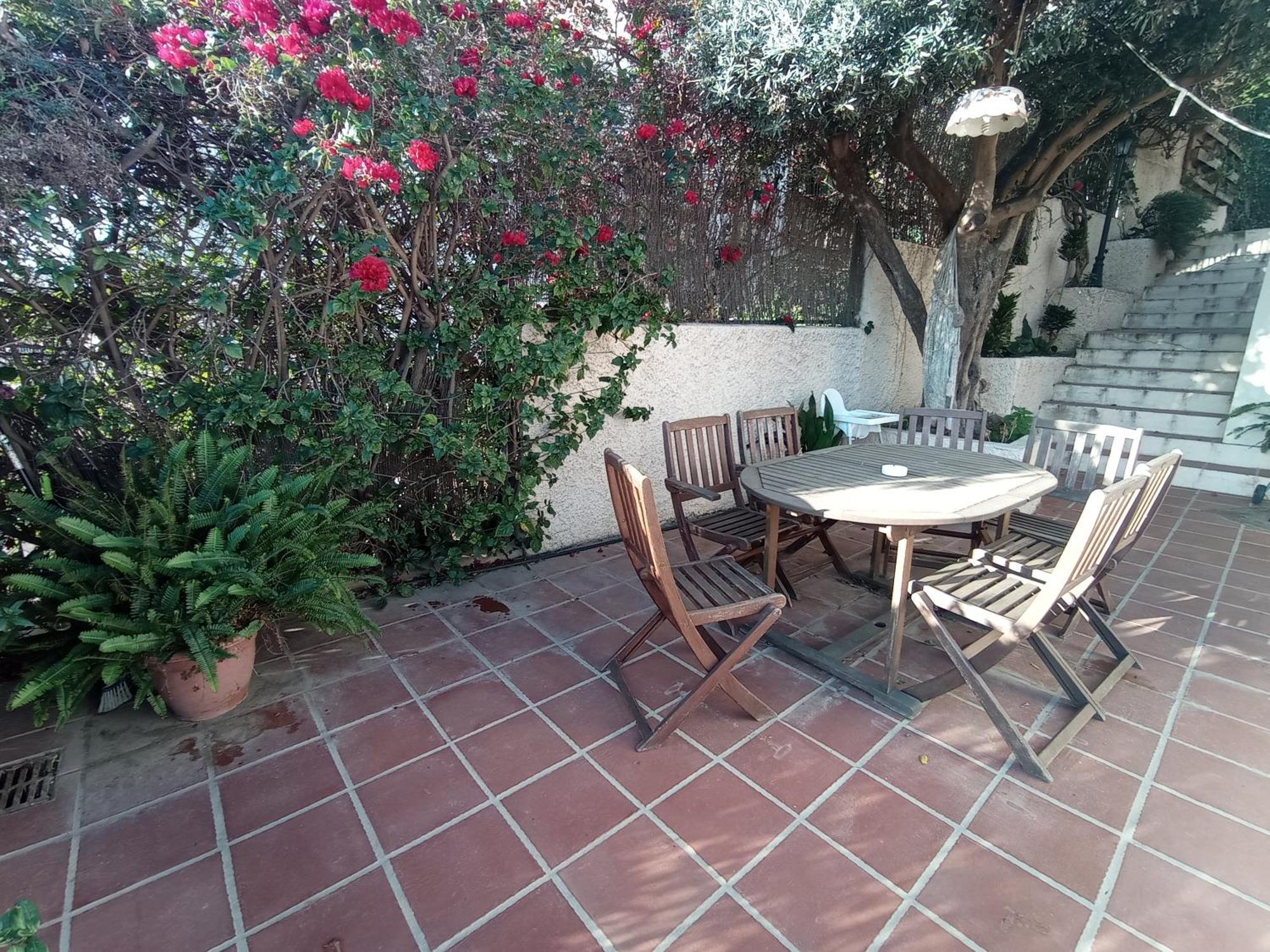 Apartamento En Villa Con Piscina Малага Екстериор снимка